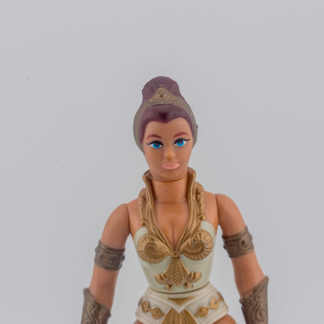 Hong Kong Teela (Dark Brown Hair)