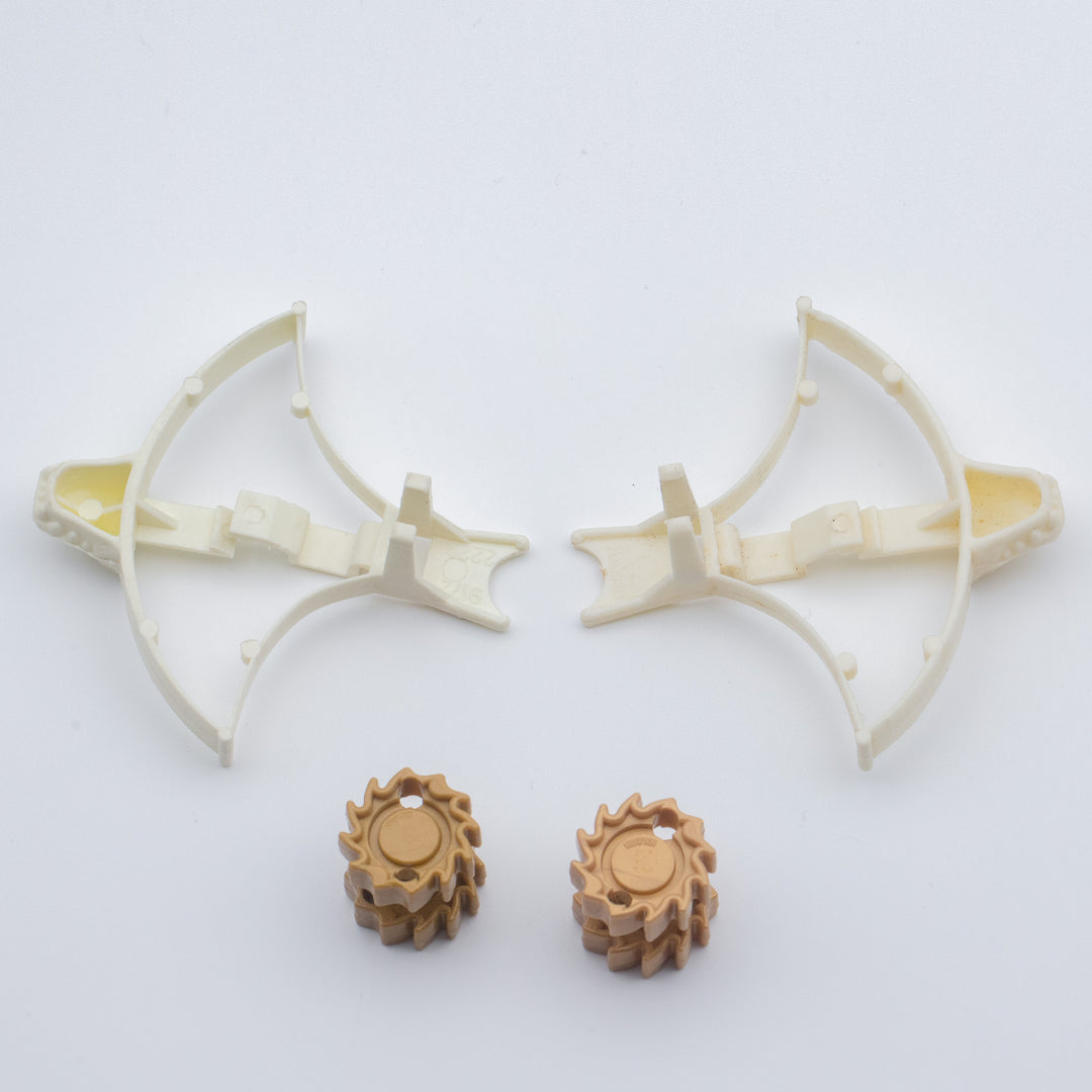 Spain (left) vs Malaysia (right) accessories comparison