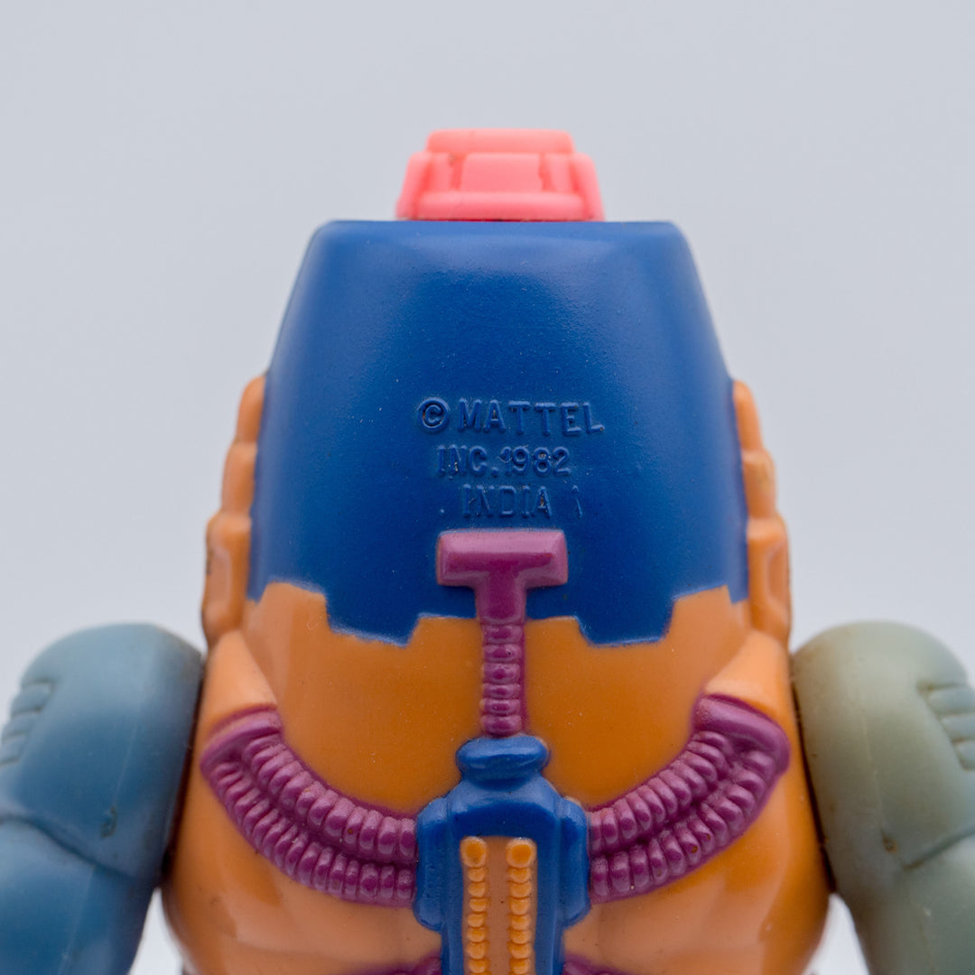 Leo India Man-e-Faces - COO Closeup