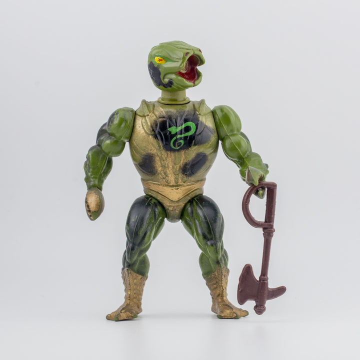 Top Toys Kobra Khan Kamuflado (Claw Arms, Muscular Legs) - Front View